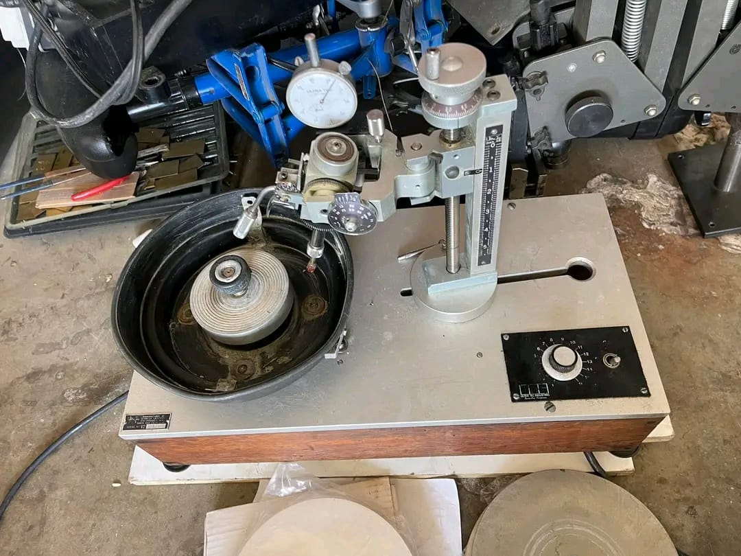 ULTRA TEC v2 faceting machine with laps