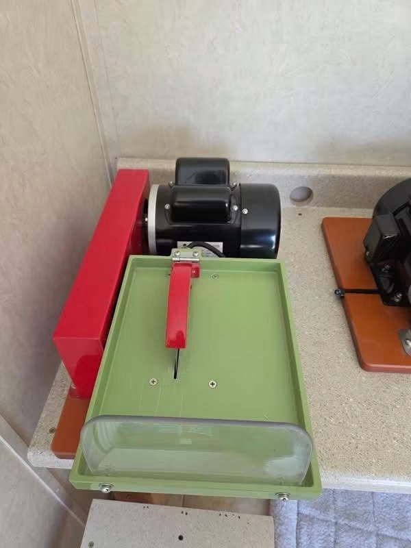 Highlandpark 6" trim saw